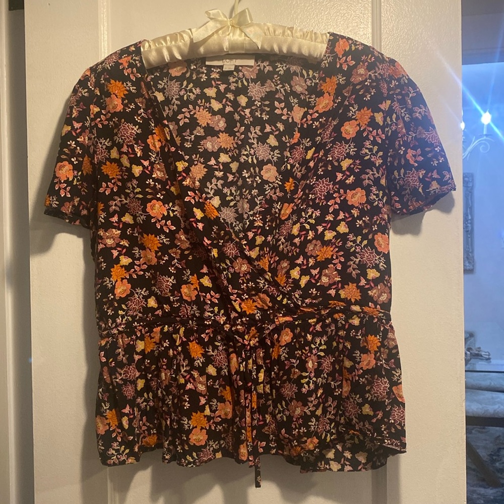 Floral short sleeved top